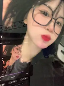 Snapshot of Nana-mup chatting on 1, 2, 2026 Nana-mup online show from 1, 2, 2026