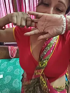 Snapshot of Little-Roshni chatting on 11, 6, 2026 Little-Roshni online show from 11, 6, 2026