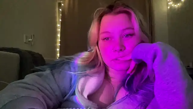 Lulu Di online show from 15, 3, 2026