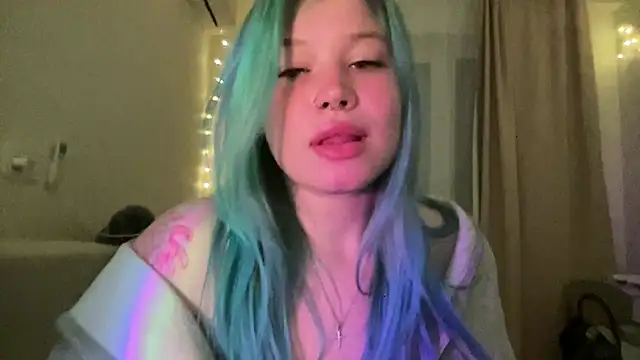 Lulu Di online show from 18, 4, 2026