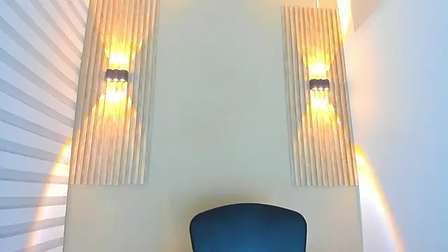 Snapshot of lian_cameron chatting on 2, 2, 2026 lian cameron online show from 2, 2, 2026