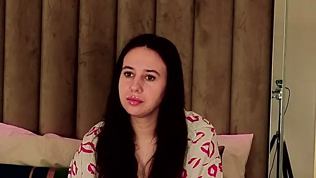 MavisReeve online show from 14, 4, 2026