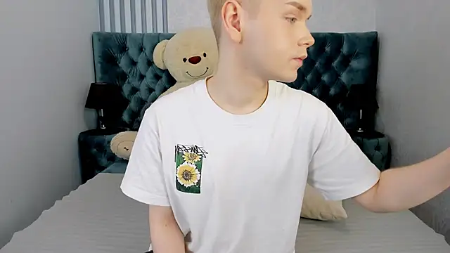 Je Salvatore online show from 4, 3, 2026