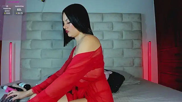 HollyGrey  online show from 3, 4, 2026