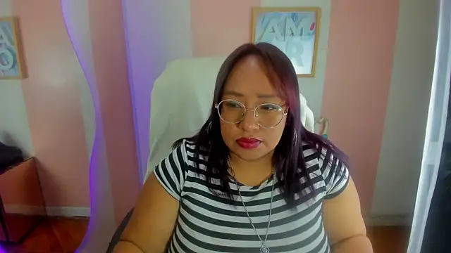 Snapshot of Shara_Oz chatting on 5, 2, 2026 Shara Oz online show from 5, 2, 2026