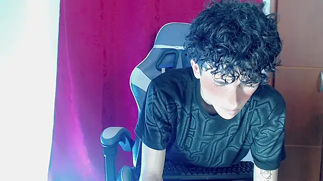 Snapshot of Johnny_cagee_ chatting on 12, 2, 2026 Johnny cagee online show from 12, 2, 2026