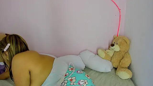 Snapshot of Kiikilove149 chatting on 8, 2, 2026 Kiikilove149 online show from 8, 2, 2026