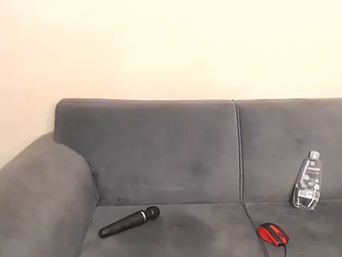 Thique Dollxx online show from 15, 2, 2026