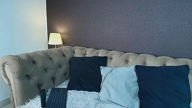 Megan  Honey online show from 20, 2, 2026