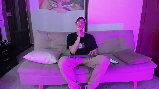 Snapshot of Vlad__night chatting on 27, 2, 2026 Vlad night online show from 27, 2, 2026