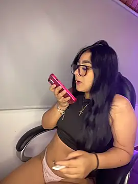 Violetta pinkk1 online show from 24, 2, 2026