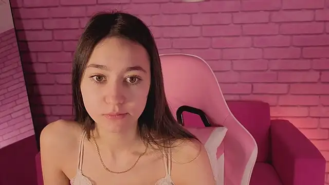 Snapshot of Nicole_Brownie chatting on 5, 2, 2026 Nicole Brownie online show from 5, 2, 2026