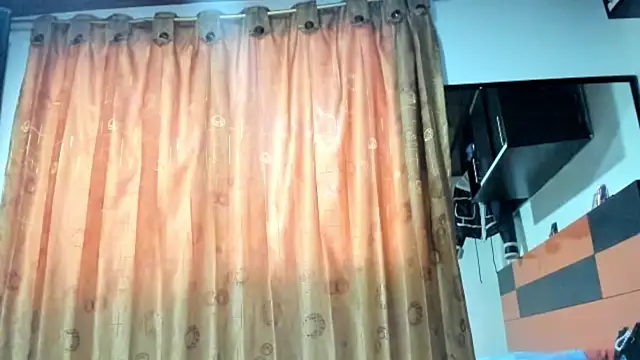 cristalayyy online show from 7, 2, 2026