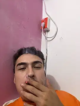 Snapshot of vanilla_Kush chatting on 5, 2, 2026 vanilla Kush online show from 5, 2, 2026