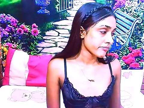 IndianPretty14u2Luv online show from 15, 4, 2026