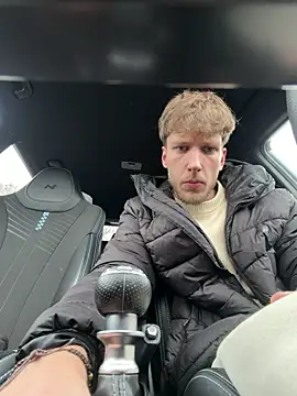 YoungSkinnyBoy20 online show from 16, 2, 2026