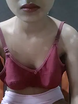 Snapshot of twinkle20 chatting on 21, 2, 2026 twinkle20 online show from 21, 2, 2026