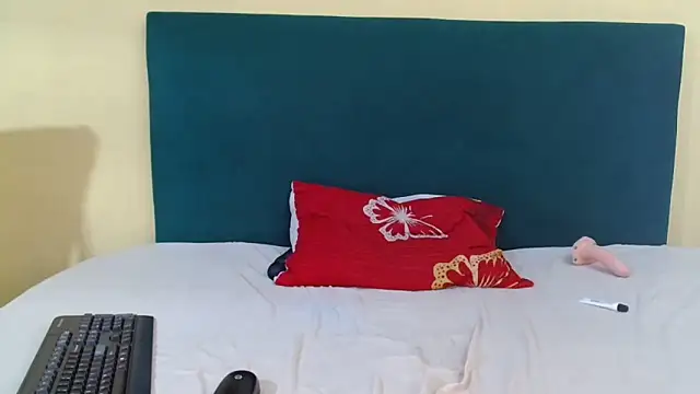 FreakyMelanin18 online show from 21, 4, 2026