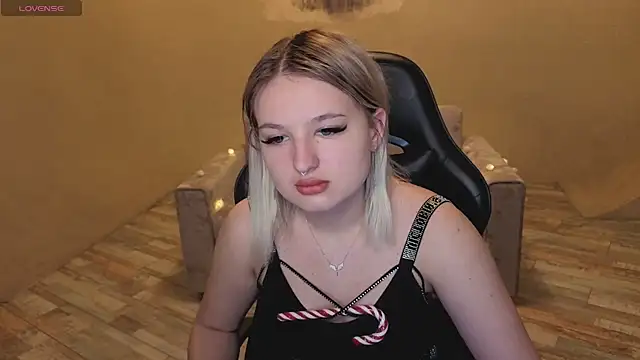 Snapshot of grase_neon chatting on 18, 2, 2026 grase neon online show from 18, 2, 2026