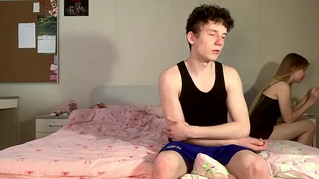 Snapshot of FloraCouple chatting on 1, 3, 2026 FloraCouple online show from 1, 3, 2026