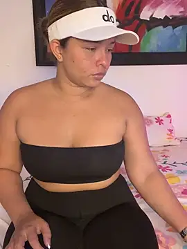 Kira Spiicy online show from 11, 2, 2026