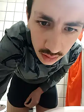 Snapshot of Etlipro-53 chatting on 2, 3, 2026 Etlipro-53 online show from 2, 3, 2026