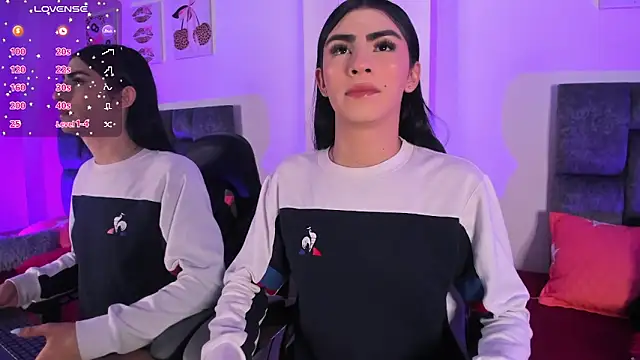 Isabella Moon9 online show from 13, 4, 2026