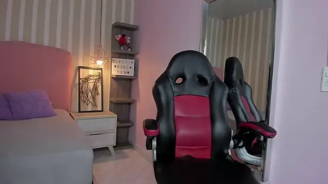 HELEN DAVIS4 online show from 31, 1, 2026