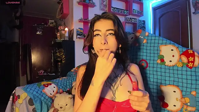 Snapshot of Rebecahart chatting on 4, 6, 2026 Rebecahart online show from 4, 6, 2026