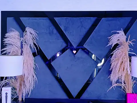 KylieWhitee online show from 20, 2, 2026