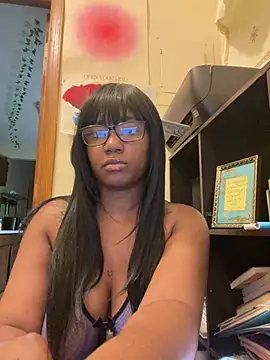 Snapshot of Ebonythroat777 chatting on 28, 6, 2026 Ebonythroat777 online show from 28, 6, 2026