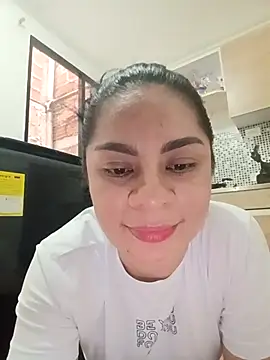 Snapshot of luna_pinky chatting on 13, 2, 2026 luna pinky online show from 13, 2, 2026