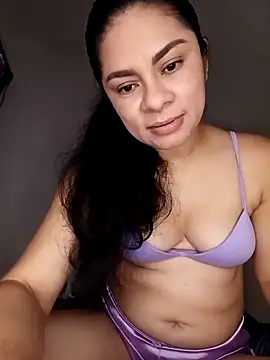 luna pinky online show from 5, 4, 2026