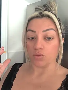 NinaRicci1518 online show from 9, 3, 2026