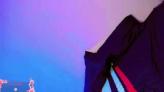 zoe rous2 online show from 7, 4, 2026