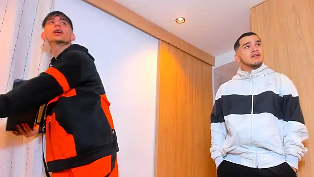 Snapshot of TheBatMansion chatting on 6, 2, 2026 TheBatMansion online show from 6, 2, 2026