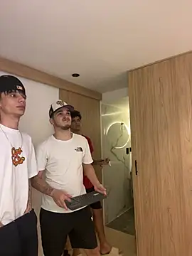 Snapshot of TheBatMansion chatting on 3, 3, 2026 TheBatMansion online show from 3, 3, 2026