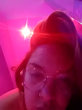 kuramaqueen online show from 8, 6, 2026