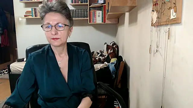 katemodel online show from 23, 10, 2025