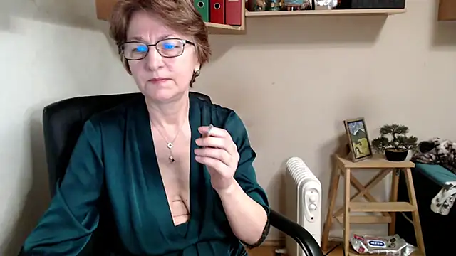 katemodel online show from 2, 2, 2026