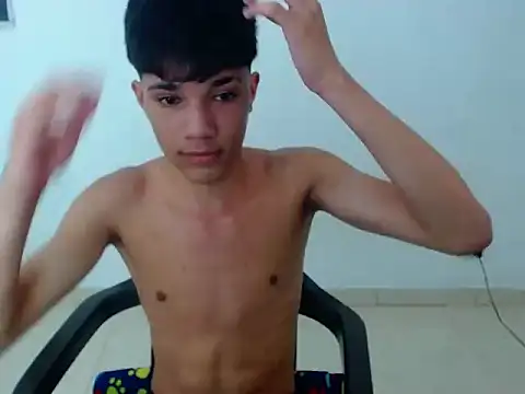 Snapshot of twink_straight_ chatting on 5, 2, 2026 twink straight online show from 5, 2, 2026