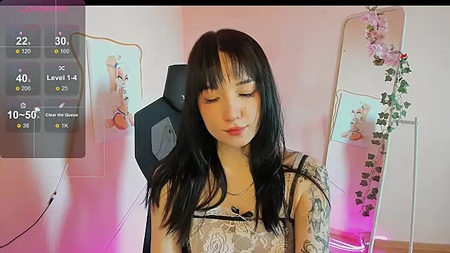 Snapshot of AliceeinWonderlanddd chatting on 30, 4, 2026 AliceeinWonderlanddd online show from 30, 4, 2026