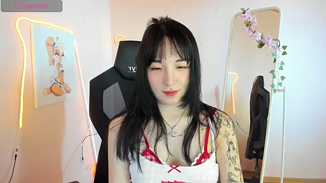 Snapshot of AliceeinWonderlanddd chatting on 18, 5, 2026 AliceeinWonderlanddd online show from 18, 5, 2026