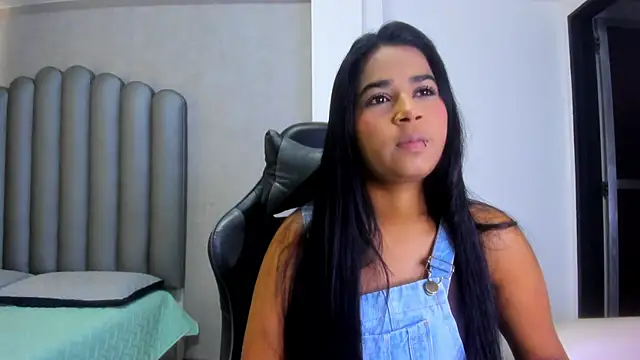 Snapshot of Shirleytaylor- chatting on 23, 2, 2026 Shirleytaylor- online show from 23, 2, 2026