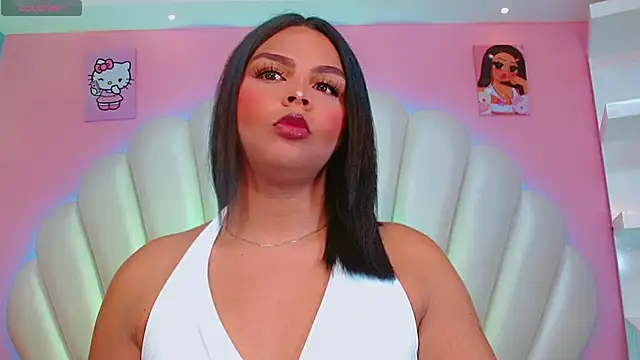 Maia Hotts online show from 6, 3, 2026