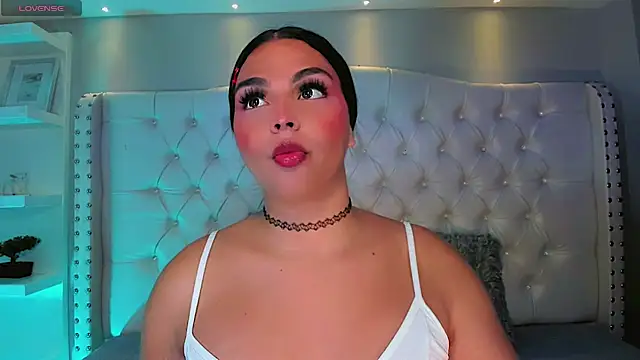 Snapshot of Maia_Hotts chatting on 26, 6, 2026 Maia Hotts online show from 26, 6, 2026