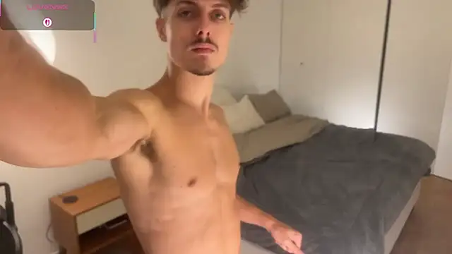 vitoraugustoxxx online show from 3, 2, 2026