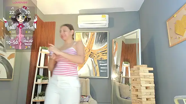 Snapshot of nina_swaan chatting on 4, 2, 2026 nina swaan online show from 4, 2, 2026