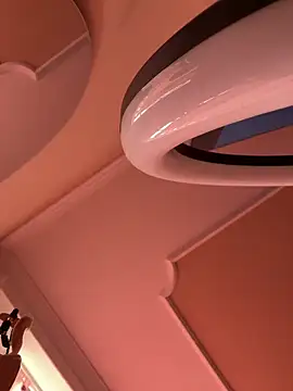 Bonny Eva online show from 15, 4, 2026