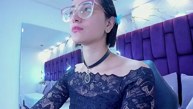 crystalstonee online show from 16, 2, 2026